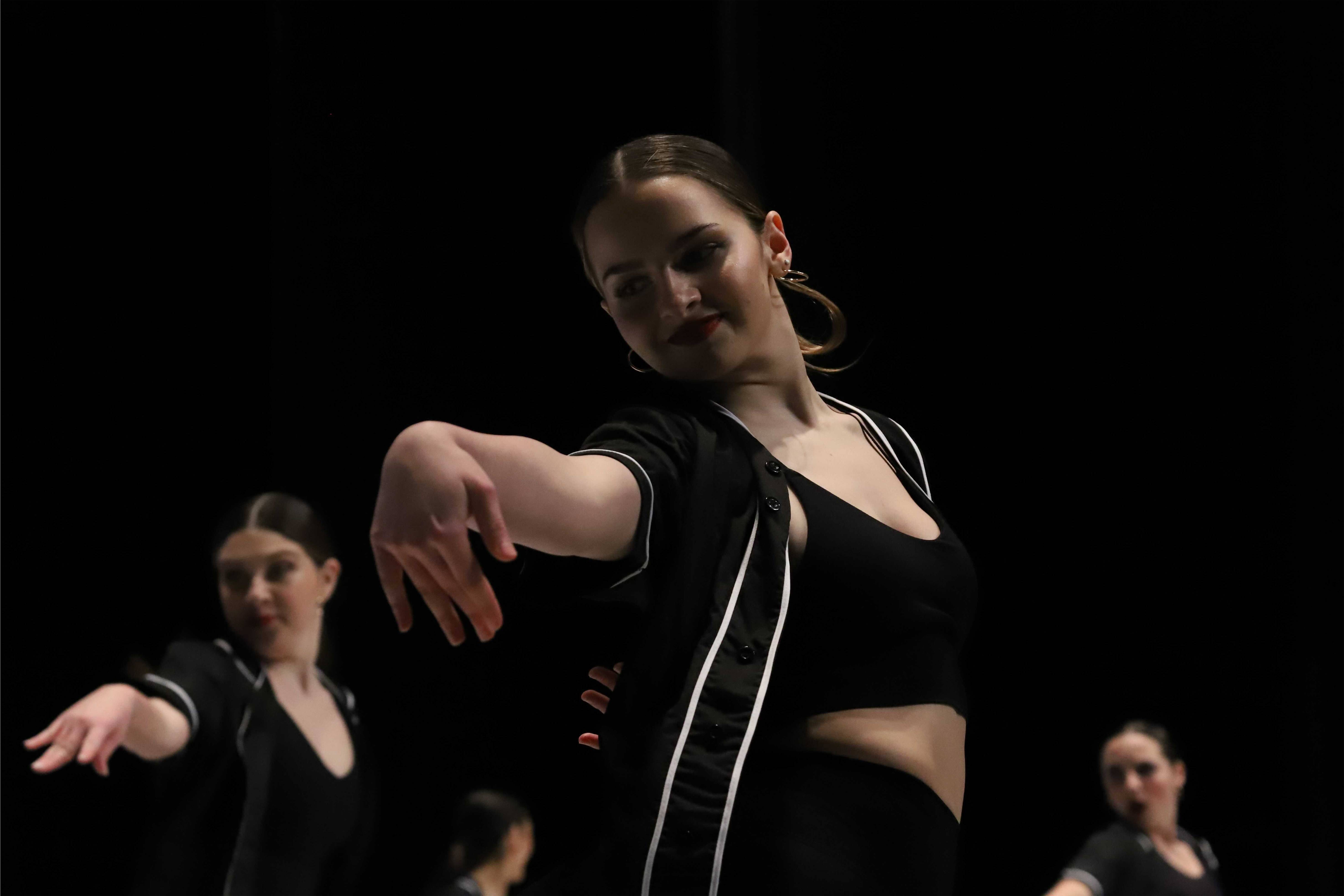 Groove Dance Competition and Convention