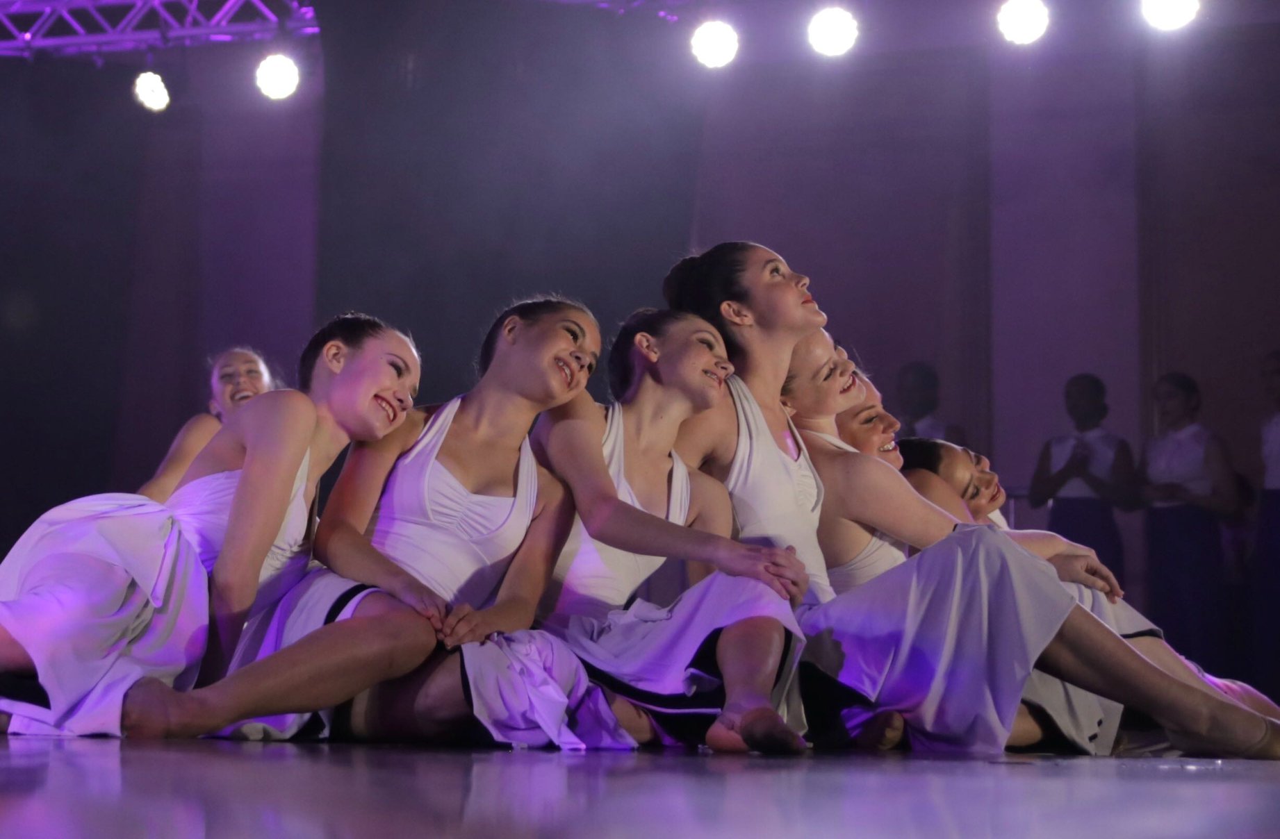 Groove Dance Competition And Convention
